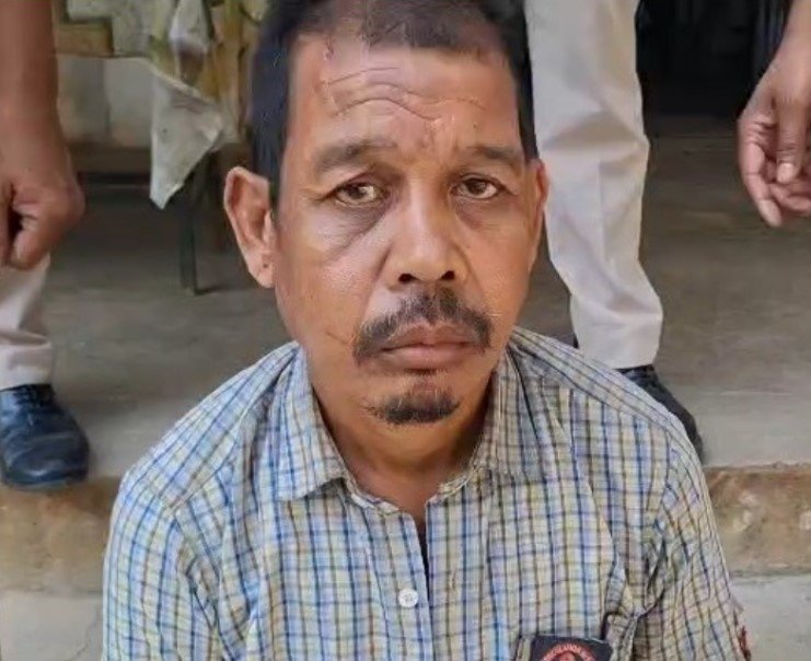 Raigarh News: फर्जी दस्तावेज से पण्डो जनजाति की जमीन की रजिस्ट्री का आरोप, फरार सुखन राठिया को कापू पुलिस ने कोरबा से पकड़ा