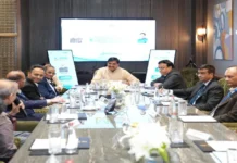 MP Job Opportunities: MP में निवेश की बंपर बारिश! मुंबई रोड शो में मिले ₹90 हजार करोड़ के प्रस्ताव, युवाओं के लिए रोजगार