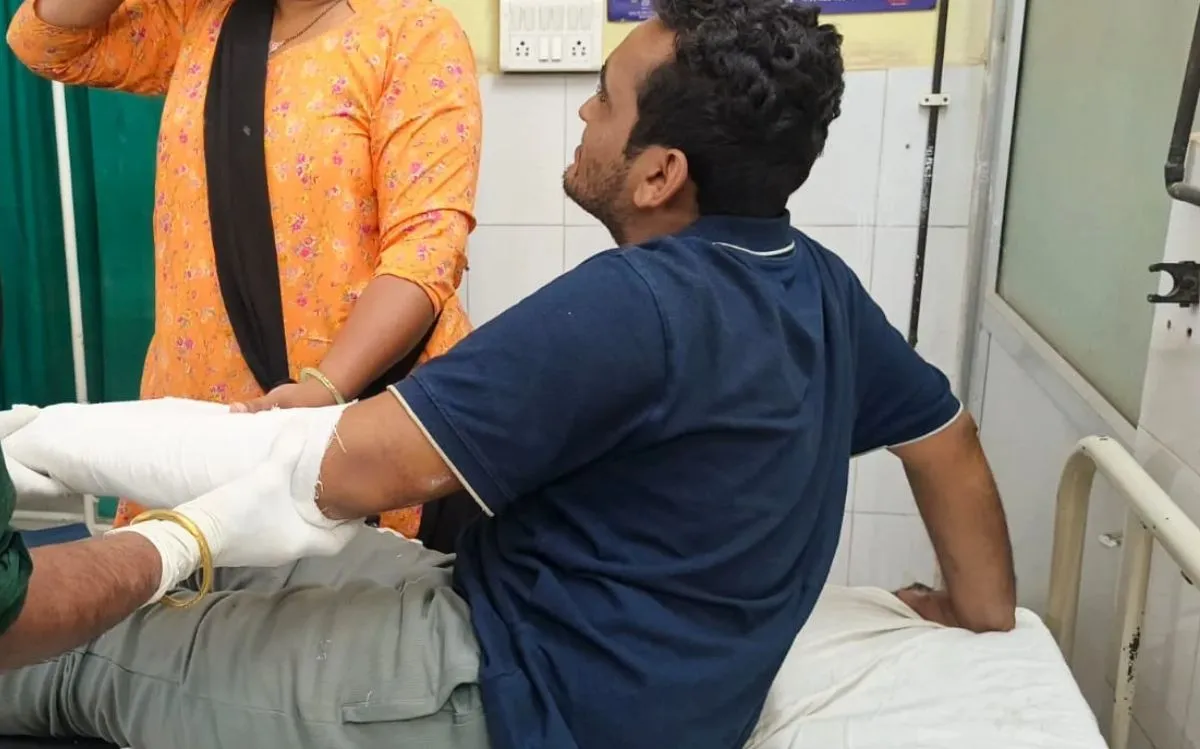 MP News: गुजरात में MP के दो मजदूरों के साथ मारपीट का आरोप, 8 दिन तक बंधक रखने का दावा