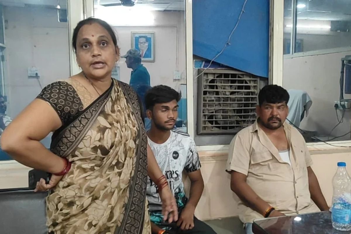 Dhar Liquor Mafia Goondaism: ‘इसे मारो, ये मुखबिरी करता है…’ वीडियो कॉल पर फरमान, 4 घंटे तक युवक को पीटा