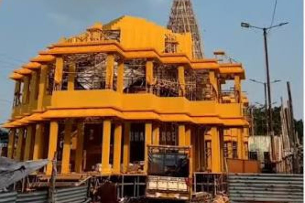 Bhopal Vitthal Market Durga Puja 2026: भोपाल में 1.30 करोड़ की लागत से बन रही सोमनाथ मंदिर की भव्य झांकी