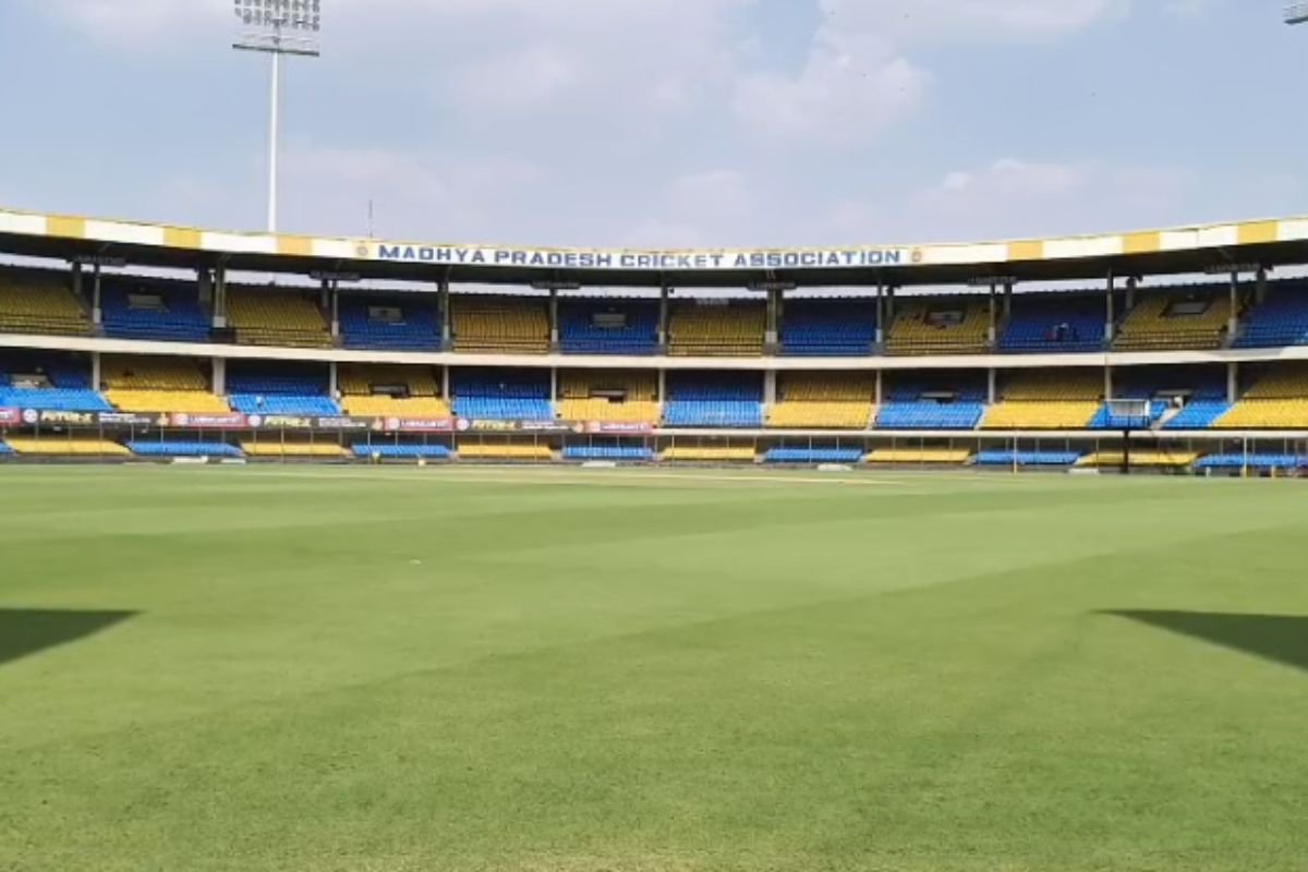 India vs West Indies Indore T20: होलकर स्टेडियम में भारत-वेस्टइंडीज मुकाबला कल, 30 हजार दर्शकों की सुरक्षा के लिए 1500 पुलिसकर्मी तैनात