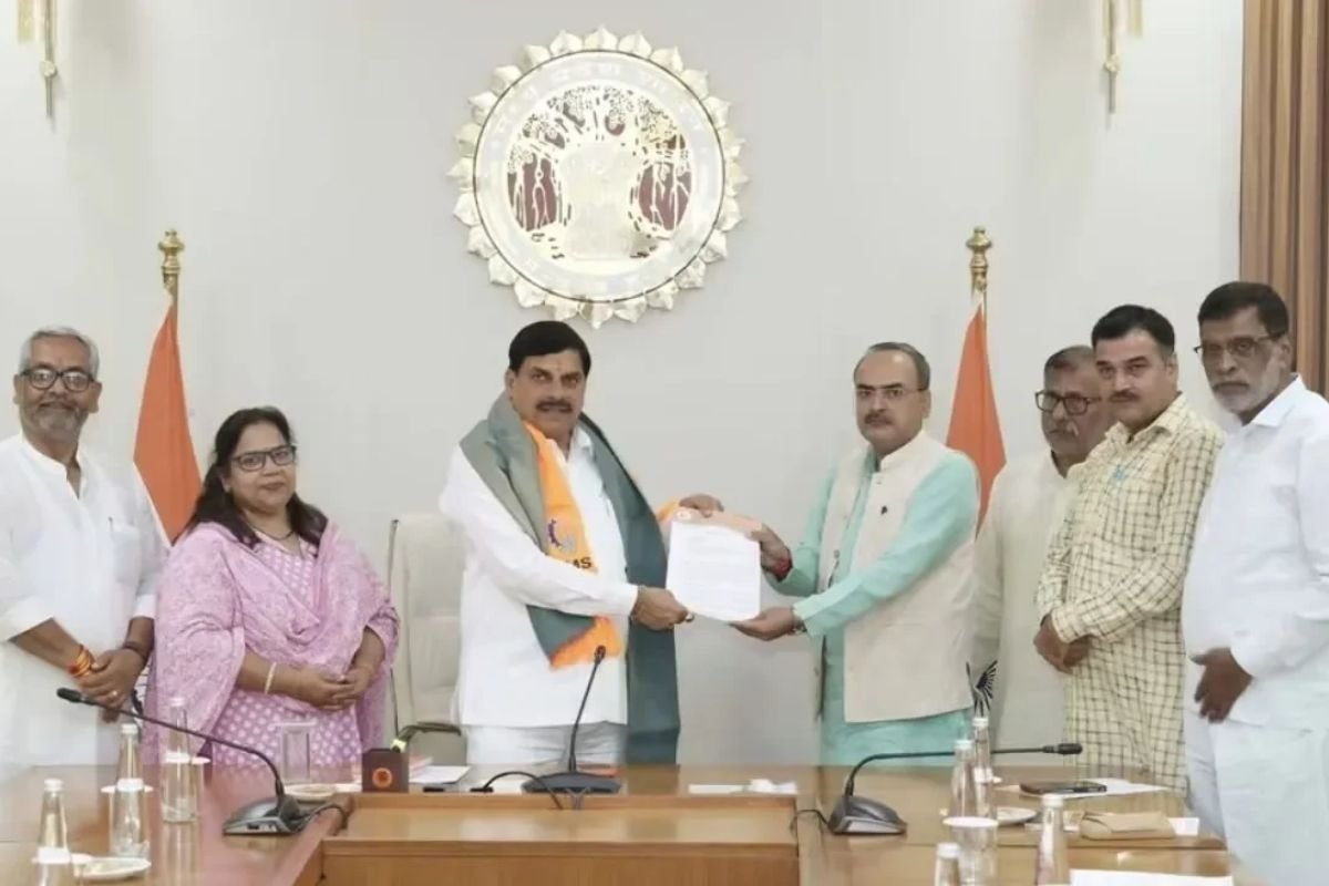 Bharatiya Mazdoor Sangh Agitation Deferred: सीएम मोहन यादव से मुलाकात के बाद टला 26 अक्टूबर का बड़ा आंदोलन, दो महीने के लिए स्थगित हुआ प्रदर्शन