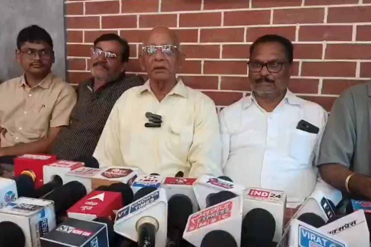 Rewa Dussehra Festival Celebration: आतिशबाजी और भजनों के बीच मनेगा विजयादशमी उत्सव, इस बार झांकियों को मिलेगी सीधी एंट्री!