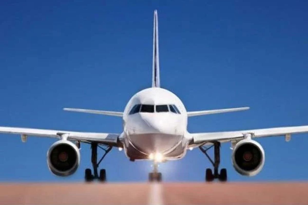 Bhopal To Khajuraho Flight: मध्य प्रदेश के विमानन क्षेत्र से बड़ी खुशखबरी, पर्यटकों और श्रद्धालुओं में दौड़ी खुशी की लहर