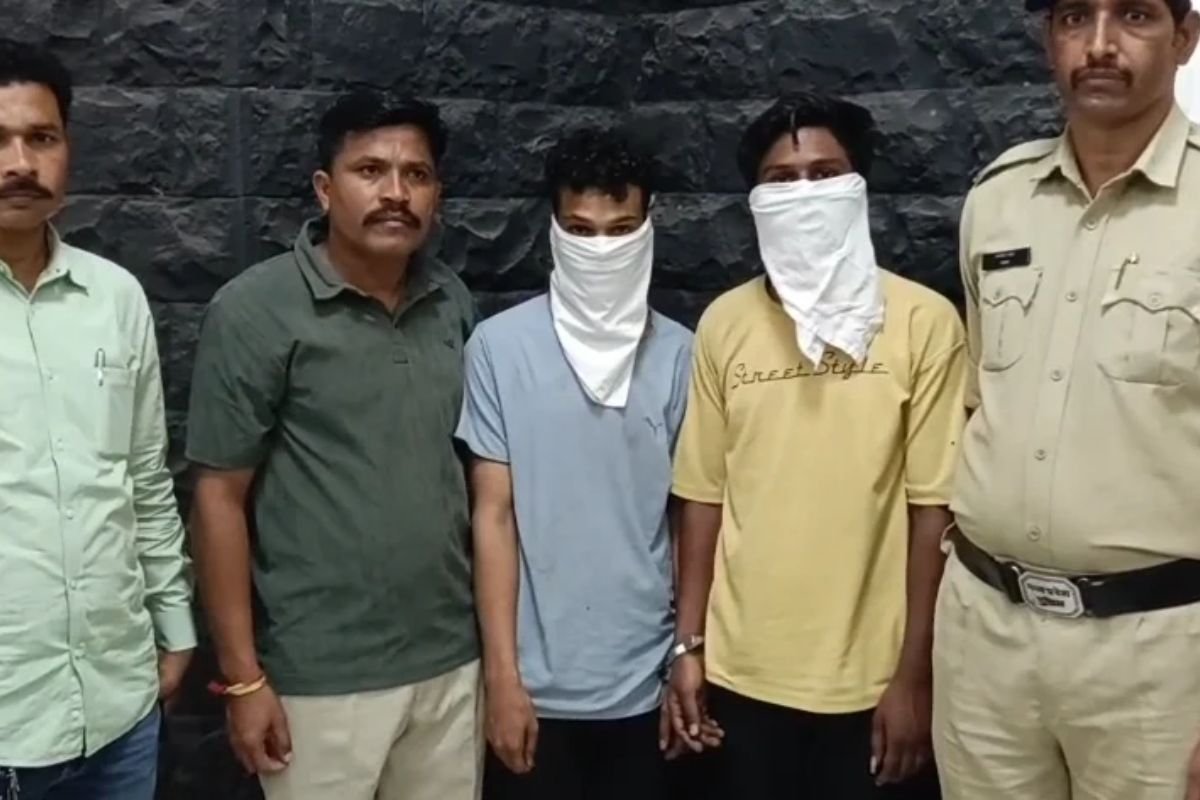 Tejaji Nagar Police Crackdown: दिनदहाड़े बंद मकानों और फ्लैटों को निशाना बनाने वाली 3 सदस्यीय गैंग का पर्दाफाश, 2 गिरफ्तार व 1 नाबालिग हिरासत में