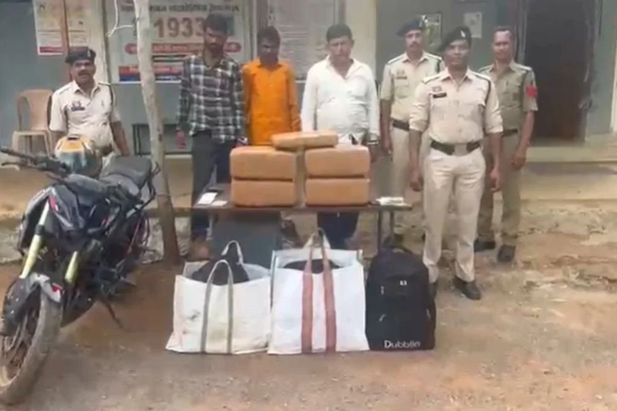 MP Connection In Bastar Drug Trade: जगदलपुर में गांजा खरीदने पहुंचे थे एमपी के युवक, पुलिस ने बिछाया ऐसा जाल कि तीनों आरोपी चढ़े हत्थे