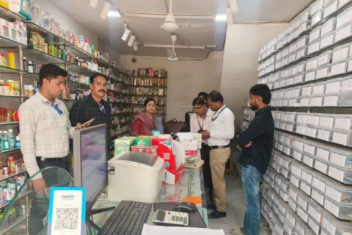 NCB & FDA Joint Action: नशीली दवाओं के अवैध दुरुपयोग पर रोक के लिए बड़ी कार्रवाई,  4 को नोटिस जारी