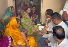 Indore Bhagirathpura Water Contamination Protest: भागीरथपुरा पहुंचे कांग्रेस नेता, दूषित पानी कांड की जांच रिपोर्ट पर उठाए सवाल