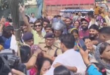 Indore Sanitation Workers Protest: विकसित भारत संकल्प सभा सेवा ज्योति यात्रा के दौरान इंदौर में सफाई मित्रों का हंगामा, भाजपा नेत्री पर अभद्र टिप्पणी का आरोप