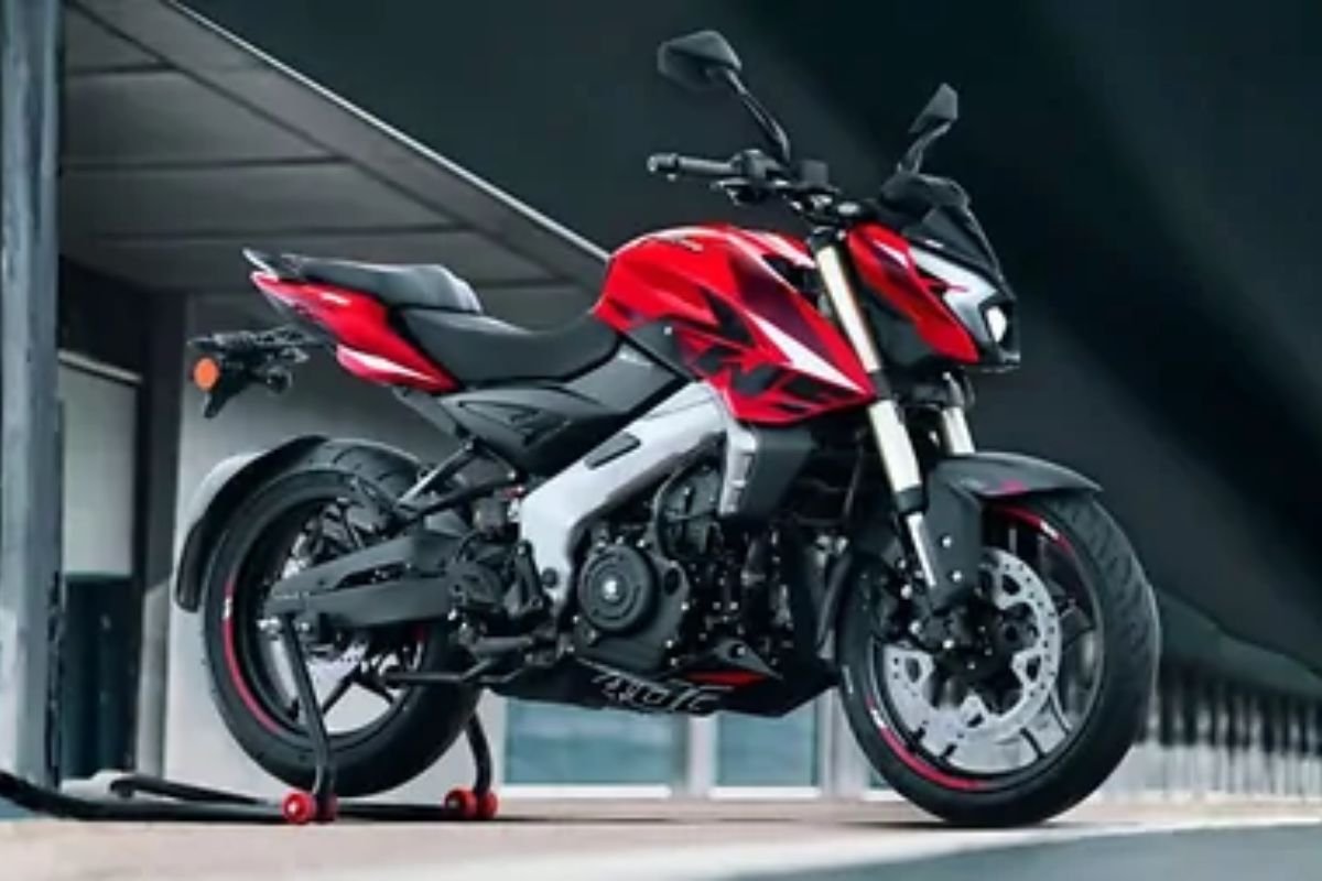 Pulsar NS400Z Discounts: फ्लैगशिप बाइक पल्सर NS400Z पर मिल रहा है सबसे बड़ा फायदा, आधुनिक फीचर्स और दमदार पावर का शानदार कॉम्बो
