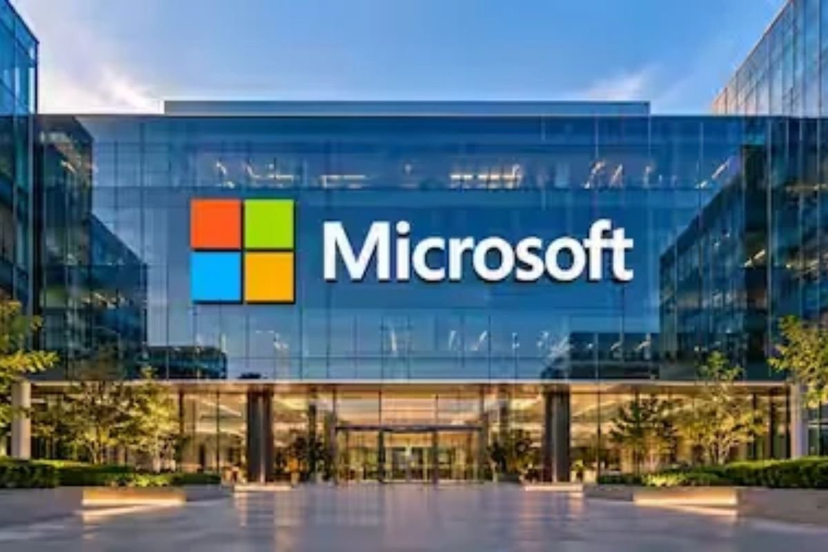 Microsoft Voluntary Exit Offer 2026: माइक्रोसॉफ्ट ने कर्मचारियों को दिया स्वैच्छिक नौकरी छोड़ने का ऑफर, 60 हजार पर असर