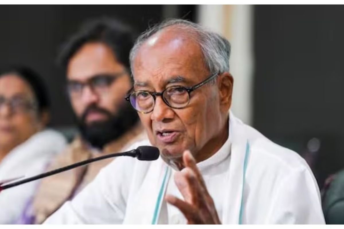 Digvijaya Singh Ayodhya Yatra: उज्जैन से अयोध्या तक 950 किलोमीटर की पदयात्रा करेंगे दिग्विजय सिंह, दशहरा से होगी शुरुआत