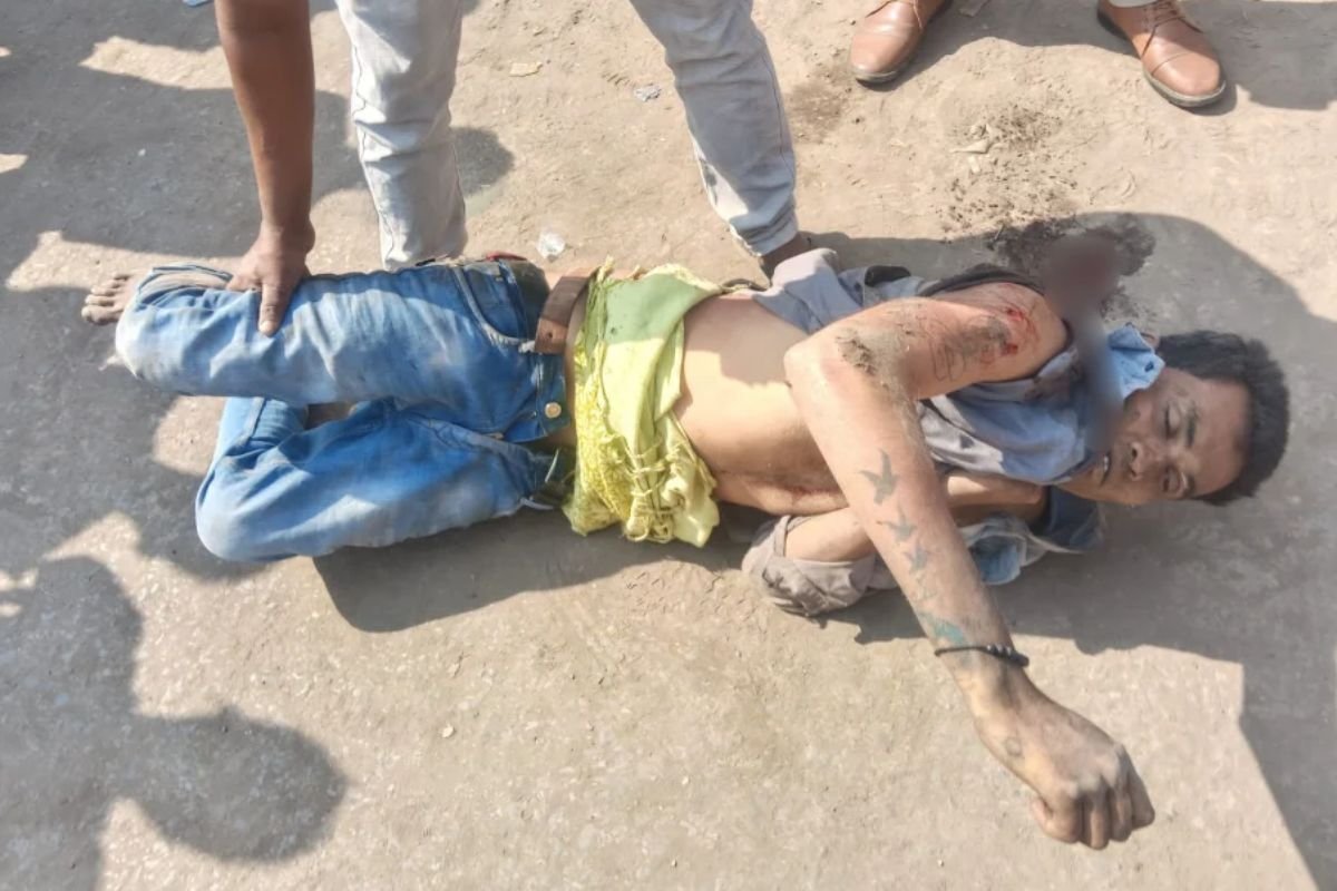 Raigarh Unidentified Body: ट्रांसपोर्ट नगर बस स्टैंड के पास मिला अज्ञात व्यक्ति का शव, पुलिस जांच में जुटी, सीने और कंधे पर चोट के निशान