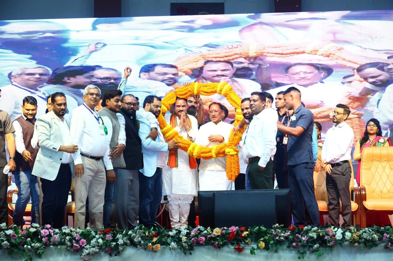 Chhattisgarh NHM Employees Wage Issue: सीएम साय की घोषणा के 4 माह बाद भी आदेश का इंतजार, त्योहारों से पहले भुगतान की मांग