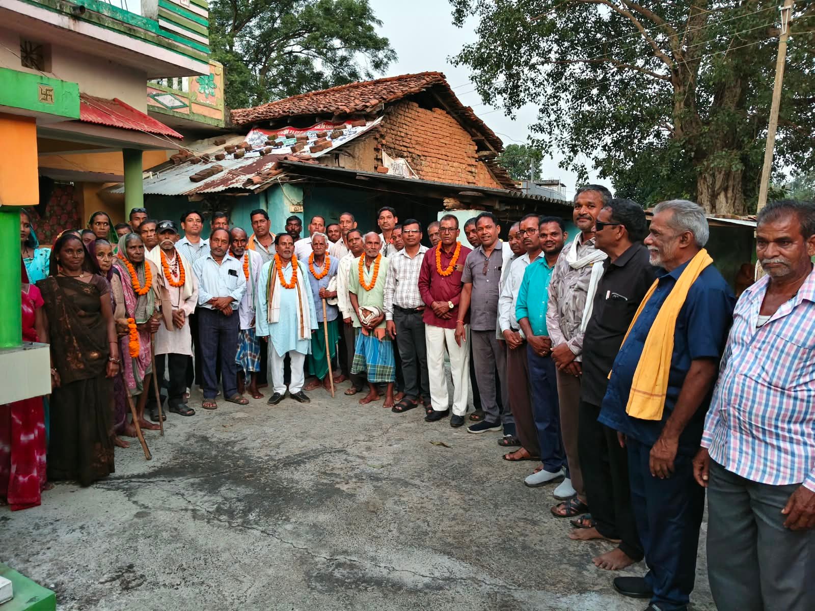 Hardiha Patel Vikas Samiti Meeting: धसका मुढ़ा में हरदिहा पटेल विकास समिति की मासिक बैठक संपन्न, समाज की एकजुटता पर जोर