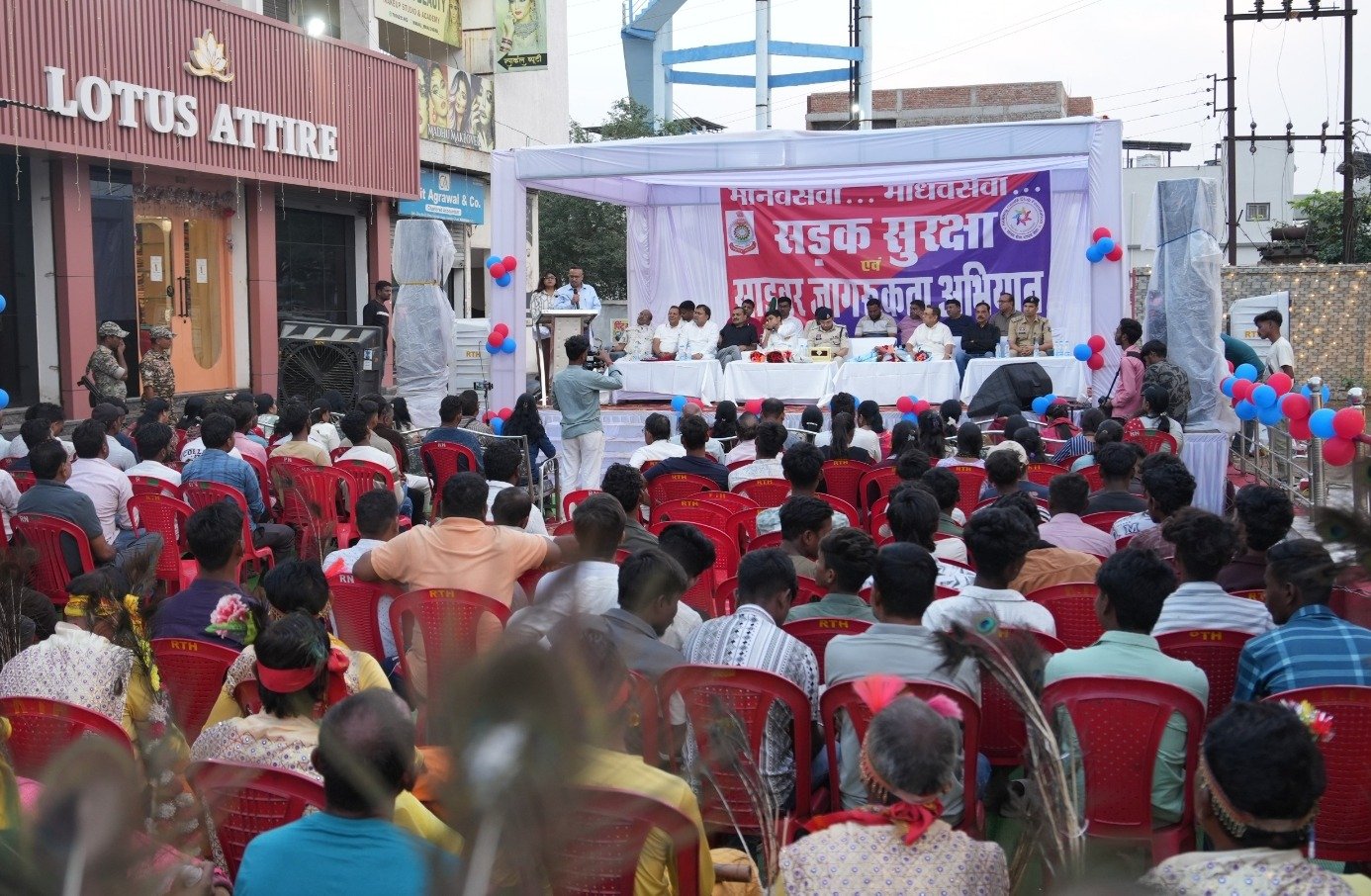 CG News: खरसिया में यातायात और साइबर जागरूकता अभियान का आगाज, हजारों लोगों ने ली सड़क सुरक्षा की शपथ
