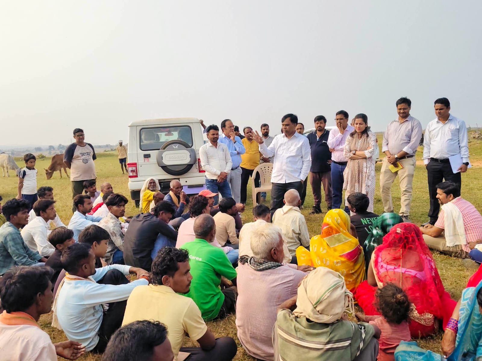 Rewa Rozhouhi Nuclear Plant Standoff: ‘जान दे देंगे लेकिन जहरीला प्लांट नहीं लगने देंगे’… कलेक्टर की समझाइश बेअसर, आर-पार के मूड में ग्रामीण