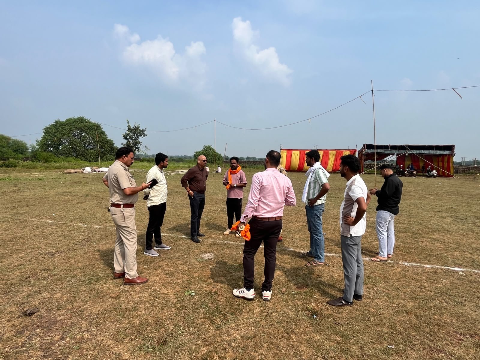 Kharora Keshla Dussehra Preparation: खरोरा और केशला में दशहरा तैयारियों का जायजा, सुरक्षा और यातायात व्यवस्था पर प्रशासनिक नजर