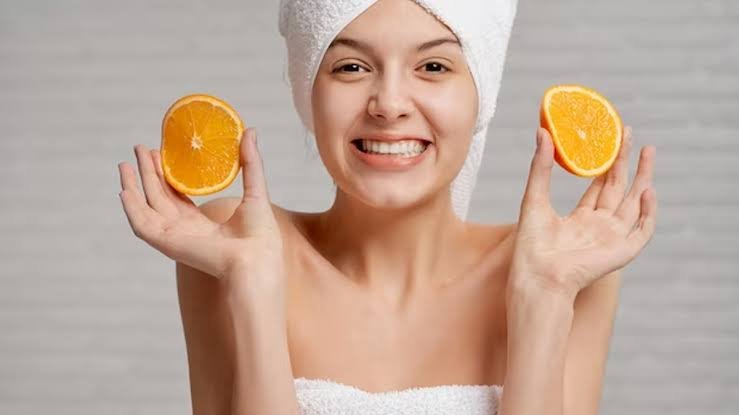 Skin Care: चेहरे के दाग-धब्बों और पिंपल्स के लिए आजमाएं ये 6 छिलके, इस्तेमाल से पहले जान लें सही तरीका
