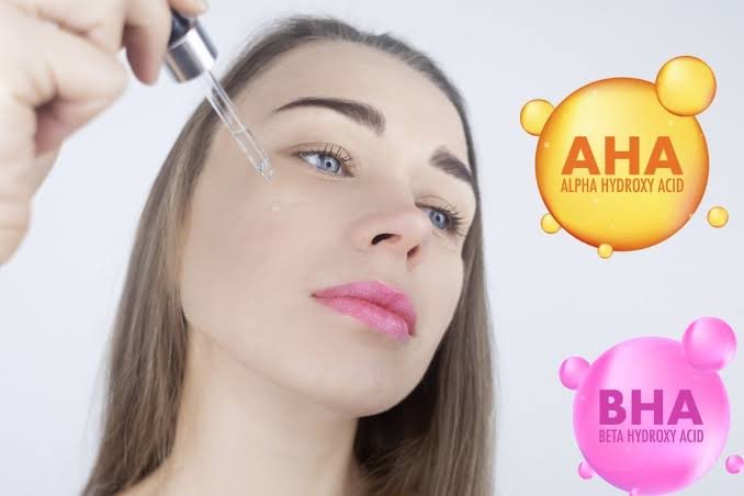 Skin Care: ग्लो के चक्कर में AHA-BHA का ज्यादा इस्तेमाल न कर बैठें, स्किन पर पड़ सकता है उल्टा असर