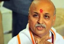 नवरात्रि गरबा को लेकर प्रवीण तोगड़िया का बड़ा बयान, बोले- ‘असामाजिक तत्वों’ को प्रवेश नहीं